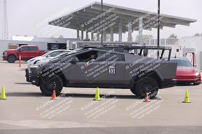 media/Oct-19-2025-Speed Ventures (Sun) [[a6e7fe67be]]/Around the Pits/